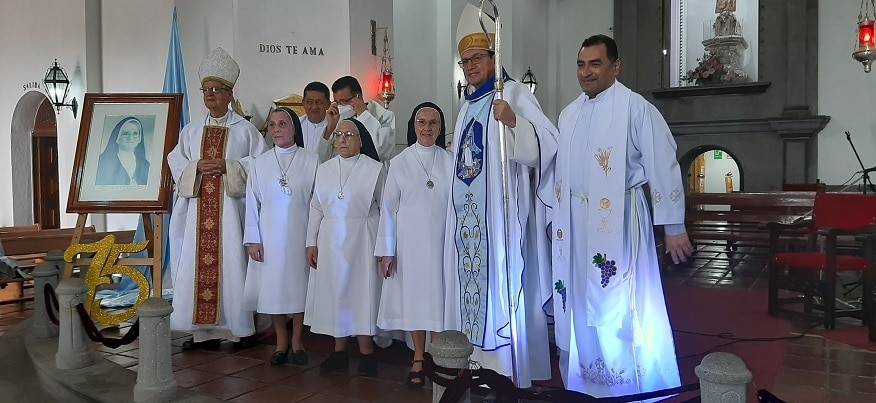 Vida Pastoral y Formación Mariana